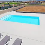 Villa Serena Luxury House