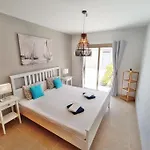 Serena Luxury House